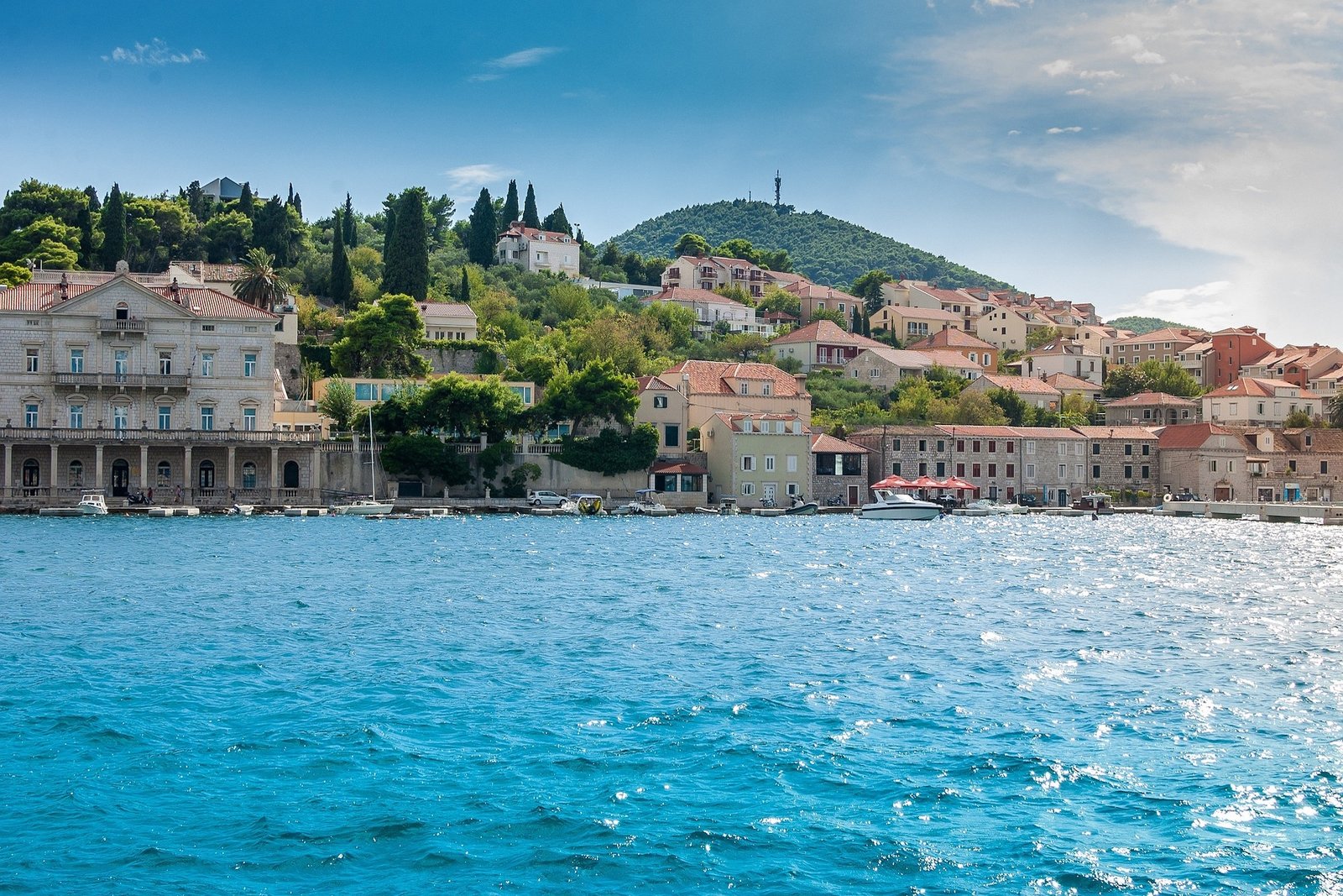 dubrovnik-2772356_1920.jpg
