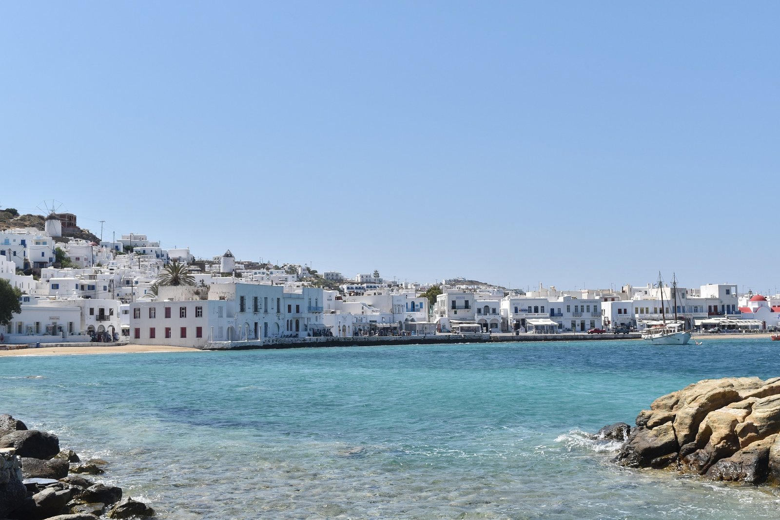 mykonos-2061984_1920.jpg